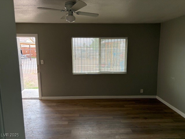 2320 Bassler St in North Las Vegas, NV - Building Photo - Building Photo