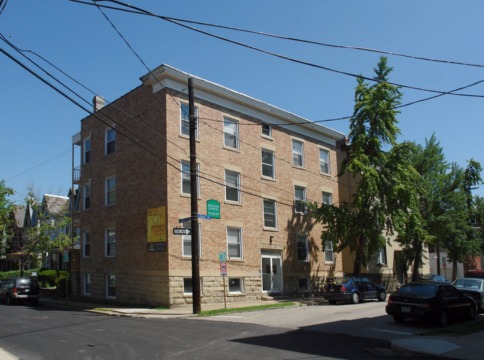 ELMER in Pittsburgh, PA - Foto de edificio