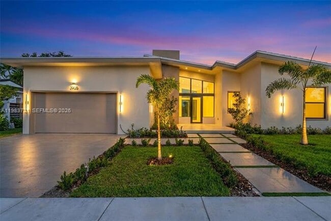 property at 3905 SW 5th St