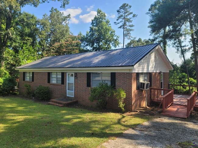 property at 605 S Pleasant Hill Rd