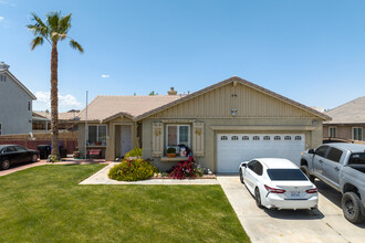 12644 Meadow St in Victorville, CA - Building Photo - Building Photo