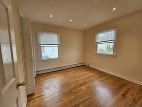 59 Harbor St in Stamford, CT - Foto de edificio - Building Photo