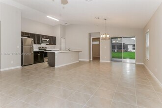 873 SW Saltonstall Terrace in Port St. Lucie, FL - Building Photo - Building Photo