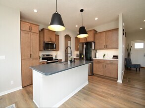 9606 S 184th Ter in Omaha, NE - Foto de edificio - Building Photo