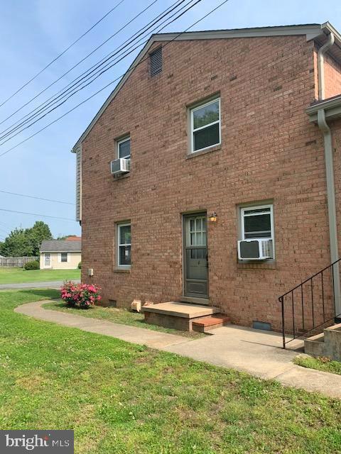 300 Claiborne Ave in Fredericksburg, VA - Building Photo - Building Photo