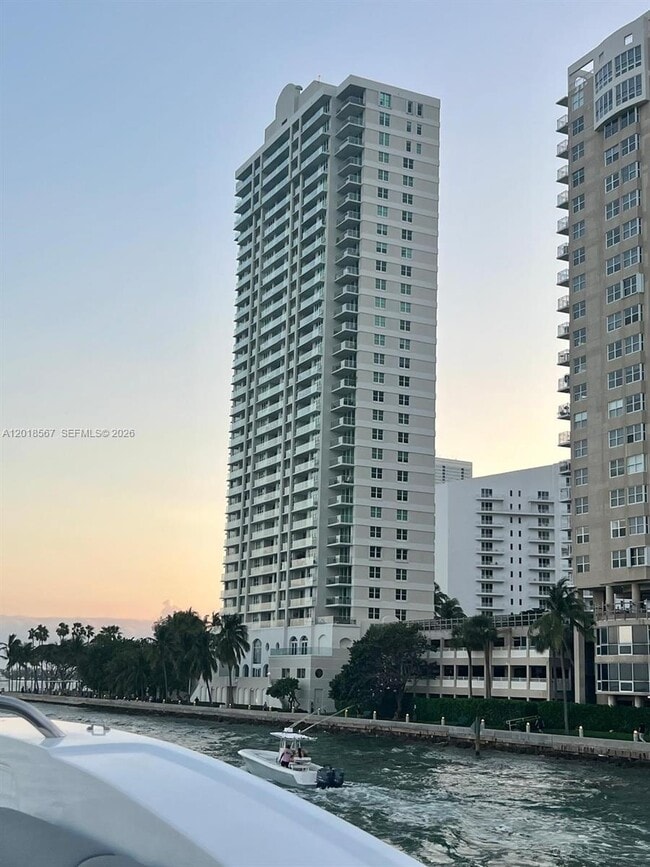 property at 800 Claughton Island Dr