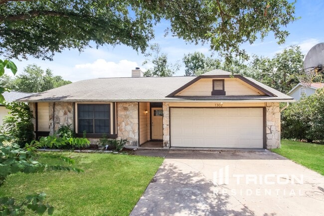 1302 Texas Oak Way