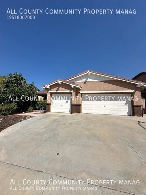 41089 Robards Way in Murrieta, CA - Building Photo