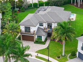 2751 NW 70th Blvd in Boca Raton, FL - Building Photo