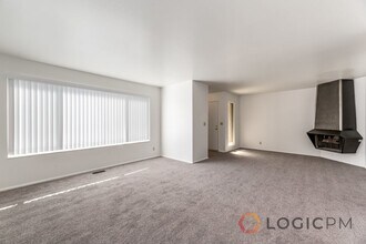 2010 S 2600 E in Salt Lake City, UT - Building Photo - Building Photo