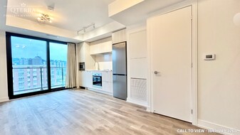 1 Jarvis St in Hamilton, ON - Building Photo