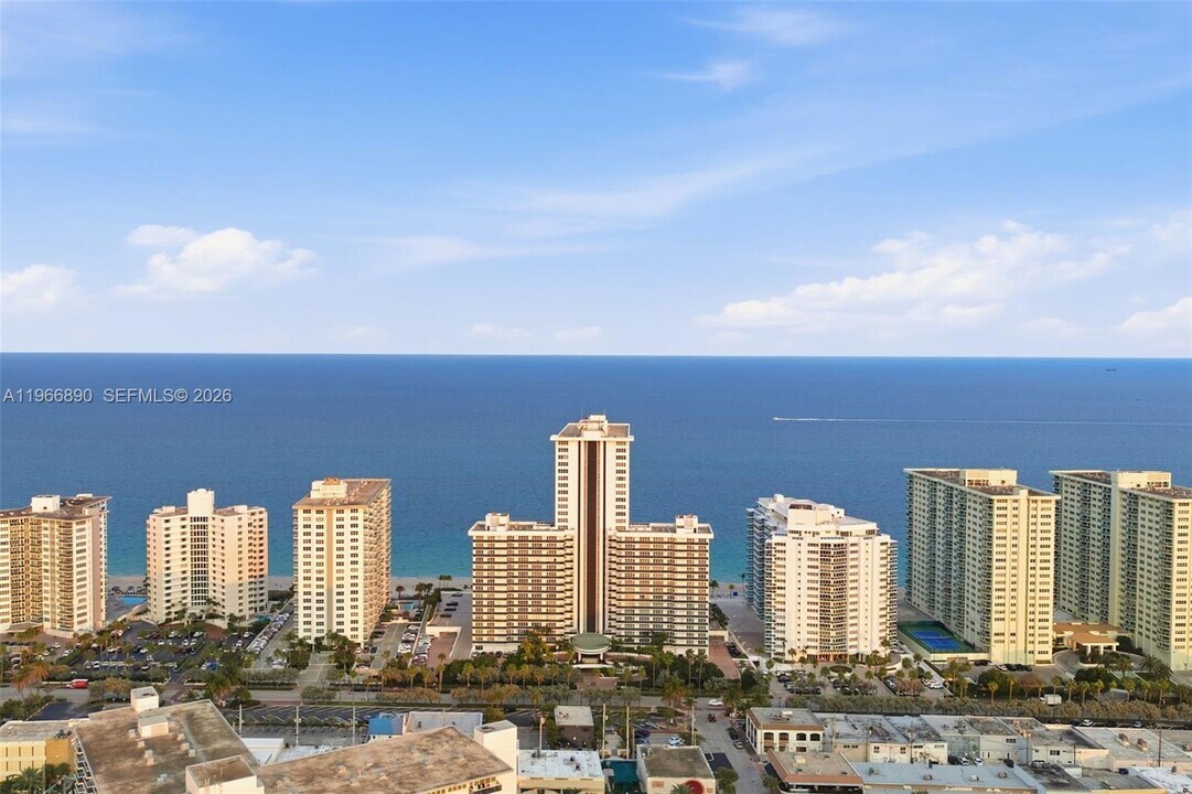 3500 Galt Ocean Dr in Fort Lauderdale, FL - Building Photo