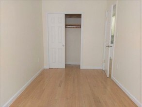 54 W 56th St-Unit -2895 in New York, NY - Building Photo - Building Photo