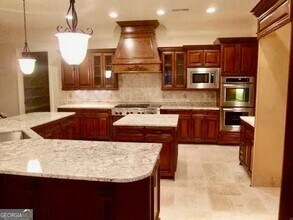 2295 Valla Parc Ct in Marietta, GA - Building Photo - Building Photo
