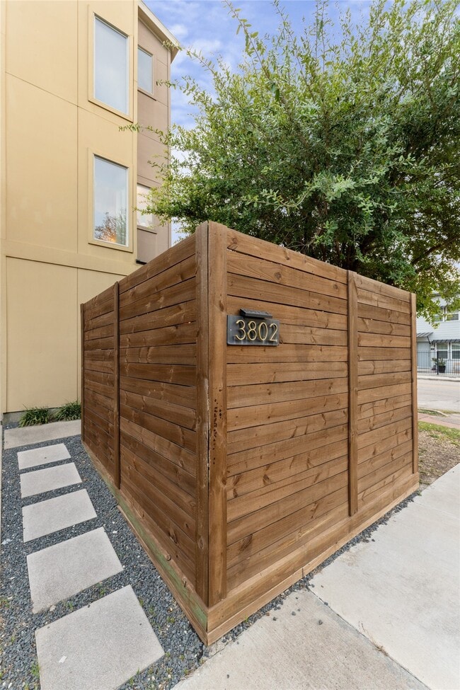 property at 3802 Lovejoy St