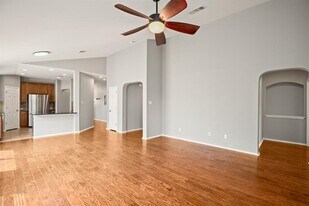 14012 Marathon Rd in Austin, TX - Building Photo