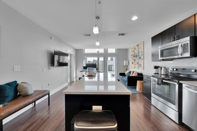 185 Channel St in San Francisco, CA - Building Photo - Building Photo