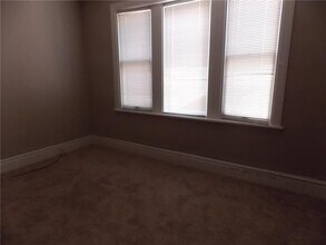 34 N Meadowcroft Ave in Pittsburgh, PA - Building Photo - Building Photo