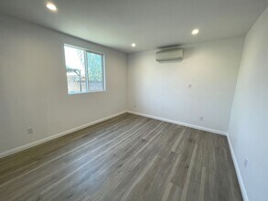 14533 Lyle St in Los Angeles, CA - Building Photo - Building Photo