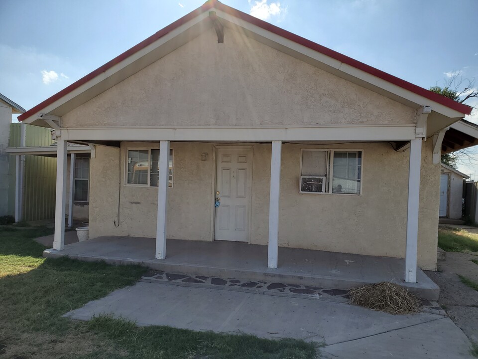 108 Wallace St, Unit #2 in Clovis, NM - Foto de edificio