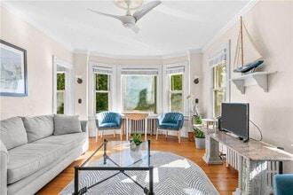 5 Lucas Ave in Newport, RI - Building Photo - Building Photo