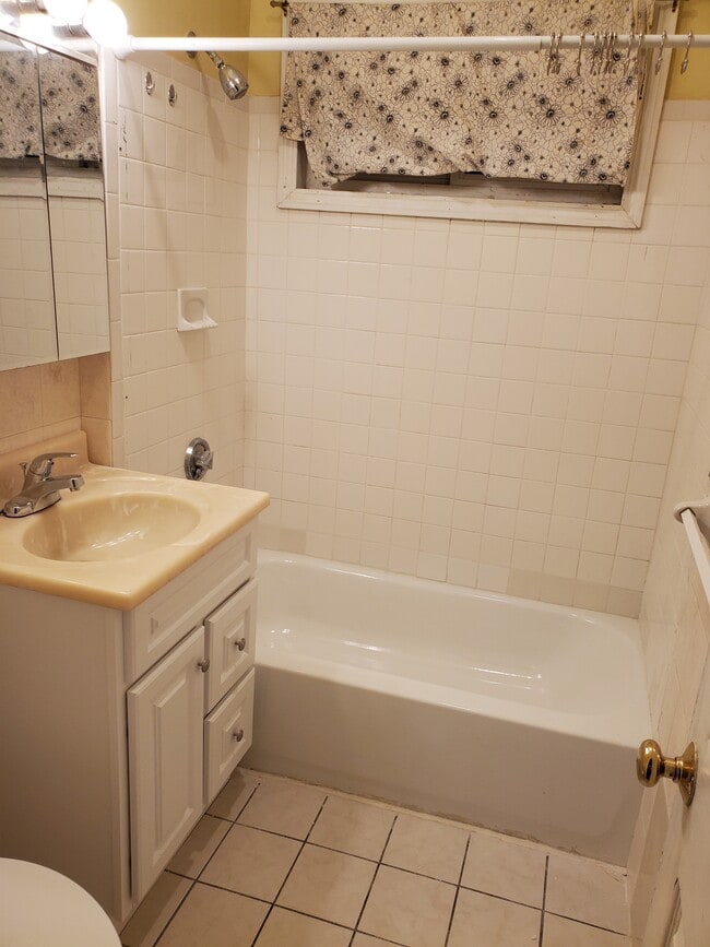 46 Wainwright St, Unit 2 in Boston, MA - Building Photo - Building Photo
