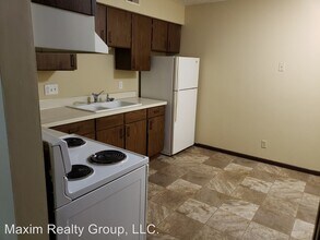 817 James Pkwy in Plattsmouth, NE - Building Photo - Building Photo