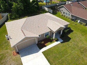 32 Ryding Ln in Palm Coast, FL - Building Photo - Building Photo