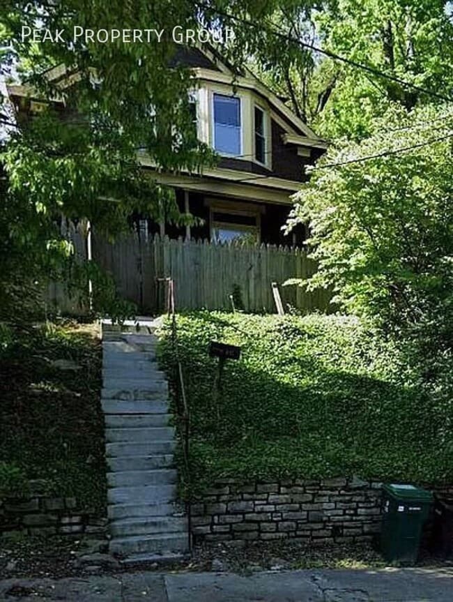 property at 635 Straight St