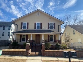 310 Echols St in Greenville, SC - Building Photo