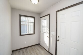 3616 S Outfield Cir in Sioux Falls, SD - Foto de edificio - Building Photo