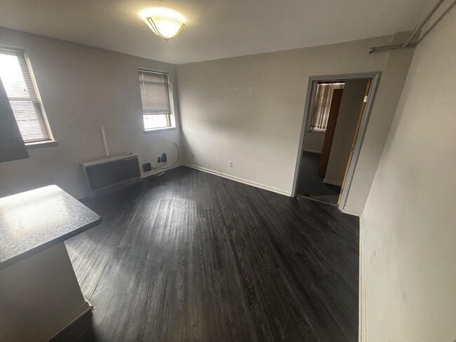 2221 Brewerton Rd, Unit Apartment #3 in Mattydale, NY - Building Photo - Building Photo