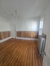 20 Temple St, Unit West Fitchburg Apartment in Fitchburg, MA - Building Photo - Building Photo