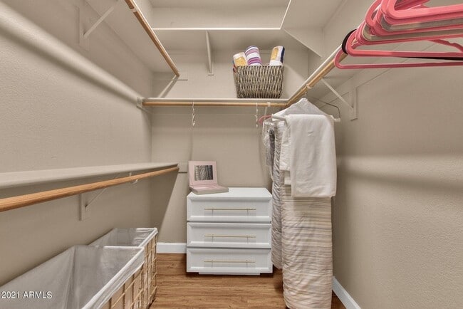 1138 E Amberwood Dr in Phoenix, AZ - Building Photo - Building Photo