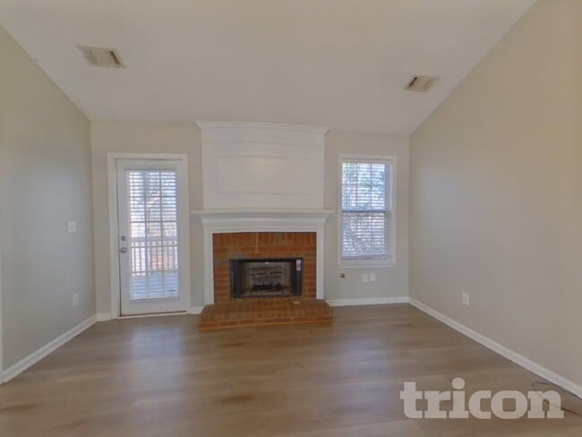 3575 Wake Robin Way in Cumming, GA - Building Photo - Building Photo