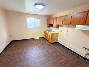 1644 Linnbrook Dr in Dayton, OH - Building Photo - Building Photo