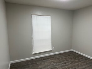 237 Greenfield Dr in Jackson, TN - Building Photo - Building Photo