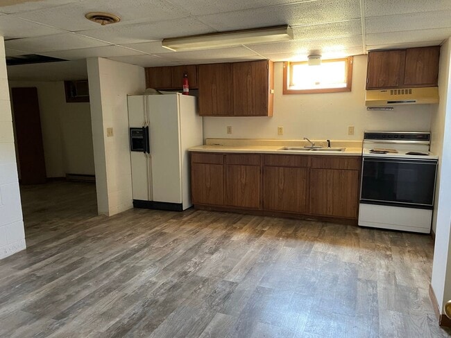 property at 209 S 9th St