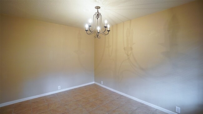 16526 Bristle Creek Dr in Houston, TX - Building Photo - Building Photo