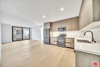 4506 Dockweiler St in Los Angeles, CA - Building Photo - Building Photo