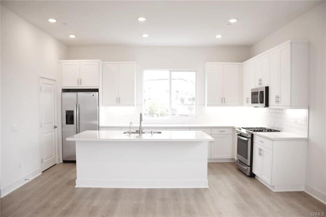 property at 1630 Saratoga Ln
