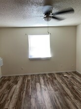 2111 NW Lindy Ave in Lawton, OK - Building Photo - Building Photo