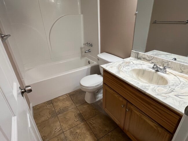 100 14th Ave NE in Jasper, AL - Building Photo - Building Photo