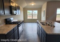 11608 NW 95th St photo'