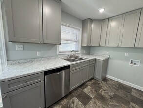 142 Cardinal Rd in Jacksonville, NC - Building Photo - Building Photo