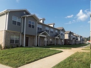 James Village in Hopkinsville, KY - Foto de edificio - Building Photo