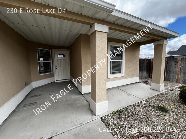230 E Roselake Dr in Middleton, ID - Building Photo - Building Photo