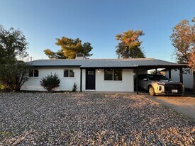 1368 W 14th St, Unit Full House in Tempe, AZ - Building Photo