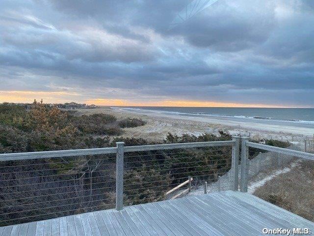 50 East End Walk in Bay Shore, NY - Building Photo