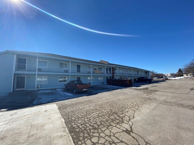1409 E Gold Coast Rd in Papillion, NE - Building Photo - Building Photo